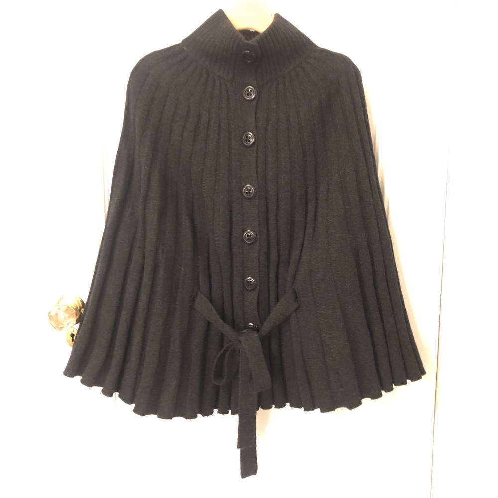 Beth Bowley dark gray cape with tie closure.